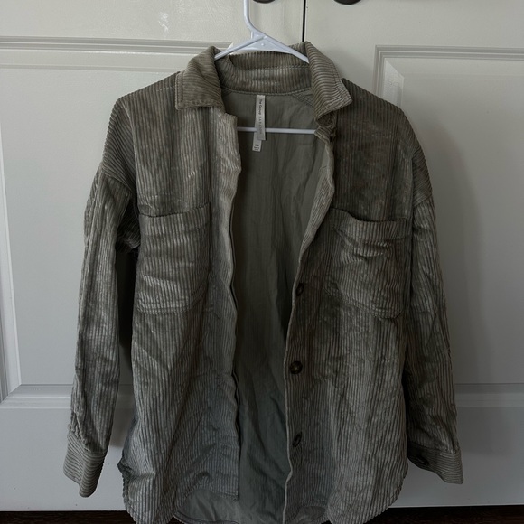 The Group Graydon Shirt Jacket from Aritzia - Picture 2 of 2